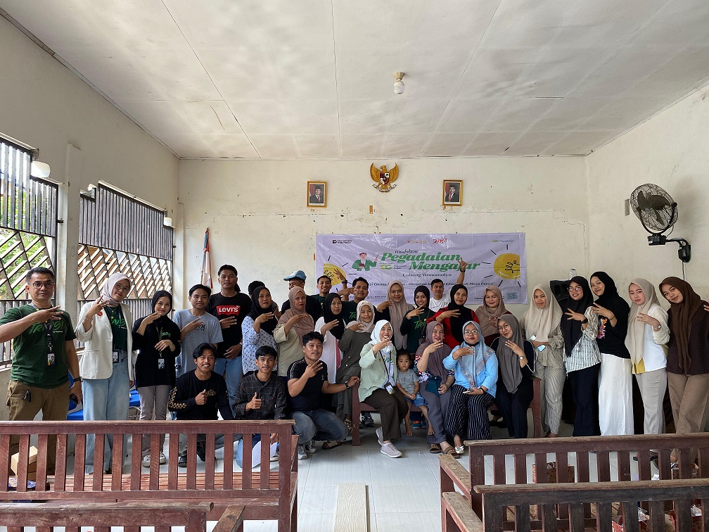 Kegiatan "Roadshow Pengadaian Mengajar" Sukses diGelar di Desa Mambu